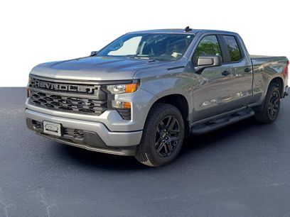New 2026 Chevrolet Silverado 1500 Custom w/ Turbomax Blackout Package