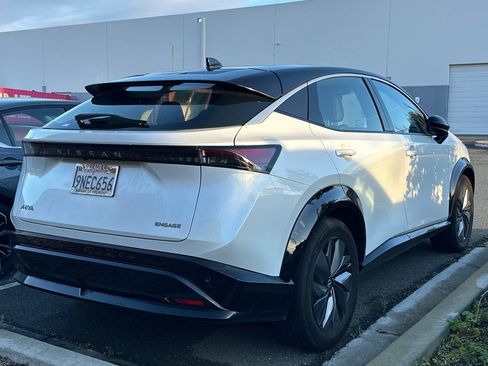 Certified 2024 Nissan Ariya FWD image 3