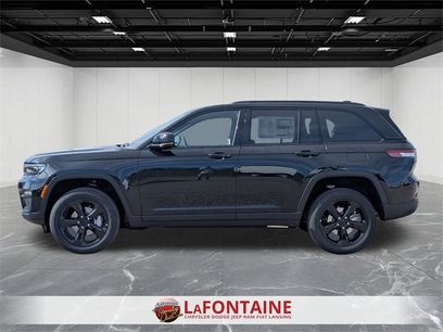 New 2025 Jeep Grand Cherokee Limited w/ Black Appearance Package
