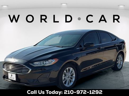 Used 2020 Ford Fusion SE FWD image 8
