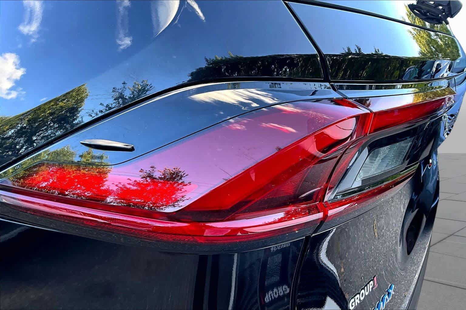 Used 2025 Toyota Grand Highlander AWD Hybrid image 27