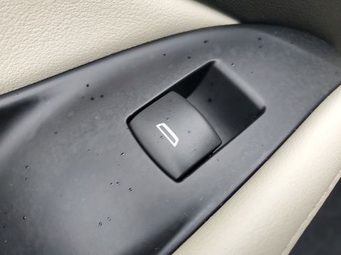 Used 2023 Buick Enclave Premium w/ Experience Buick Package image 12