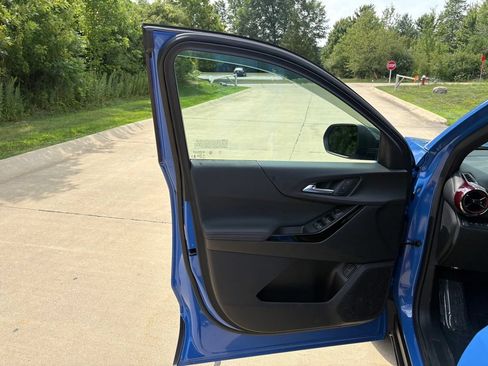 Used 2025 Chevrolet Equinox RS w/ Safety and Technology Package AWD/4WD image 13