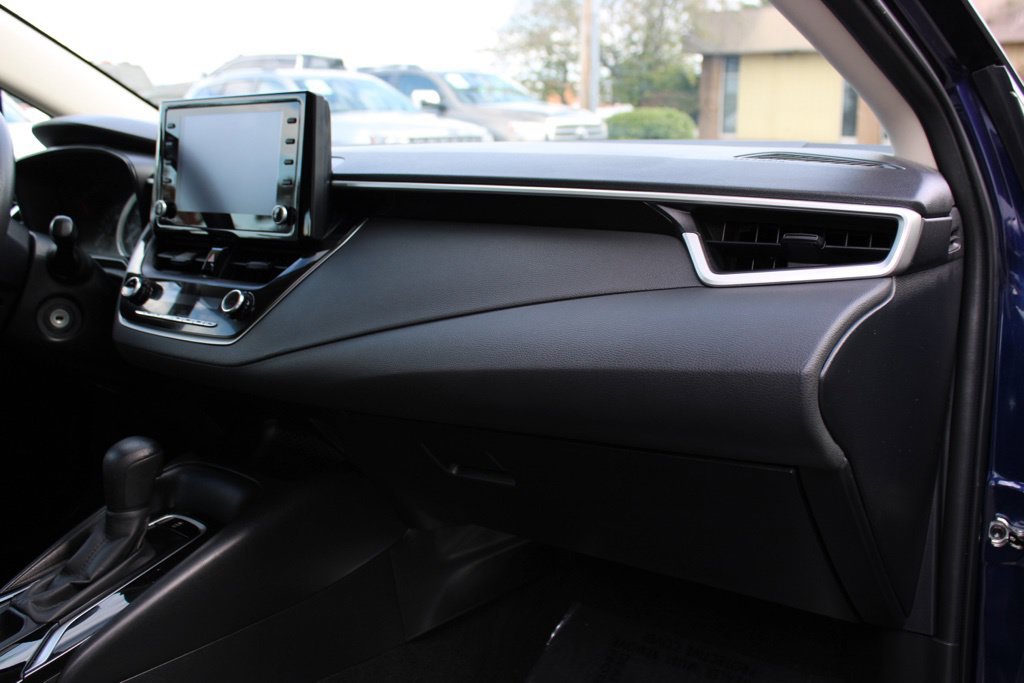Used 2022 Toyota Corolla LE FWD image 18