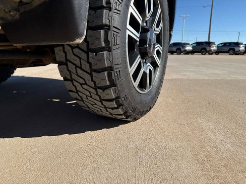 Used 2023 GMC Sierra 2500 AT4 w/ AT4 Preferred Package image 30