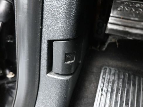 Used 2017 Ford F150 XLT w/ Equipment Group 301A Mid image 31