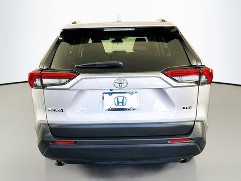 Used 2025 Toyota RAV4 XLE FWD image 6