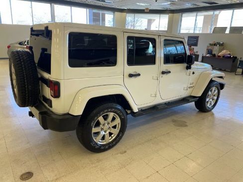 Used 2016 Jeep Wrangler Unlimited Sahara w/ Max Tow Package image 5