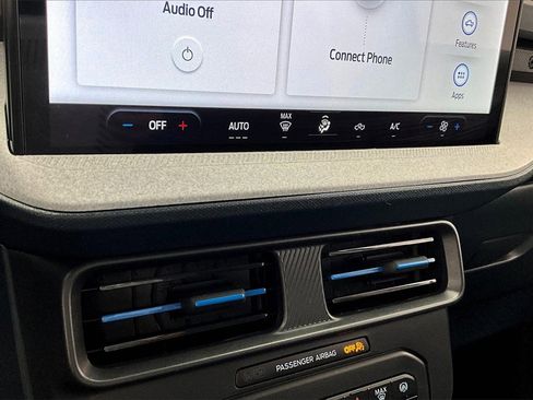 Used 2025 Ford Maverick XLT w/ Equipment Group 302A image 32