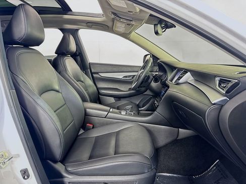 Used 2021 INFINITI QX50 Luxe image 34
