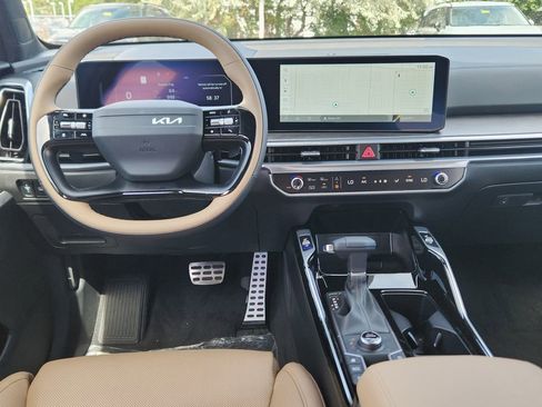 New 2026 Kia Sorento SX Prestige w/ Olive Brown Leather Package image 12