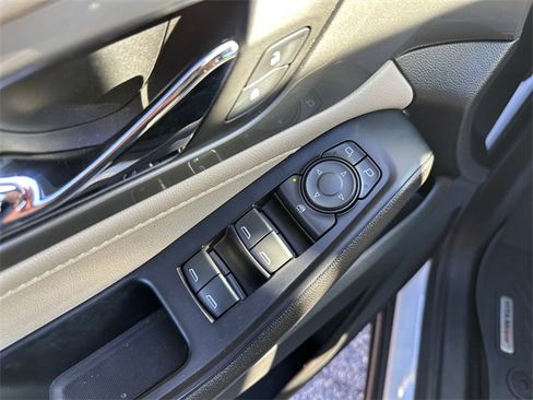 Used 2023 Chevrolet Traverse LS image 20