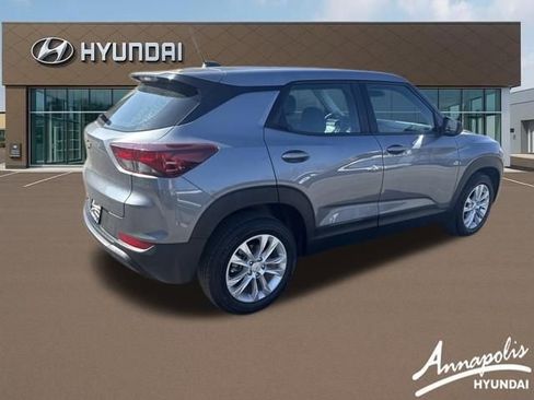 Used 2021 Chevrolet TrailBlazer LS image 5