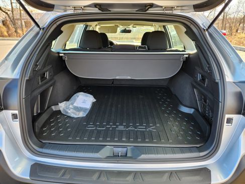 Certified 2025 Subaru Outback image 8