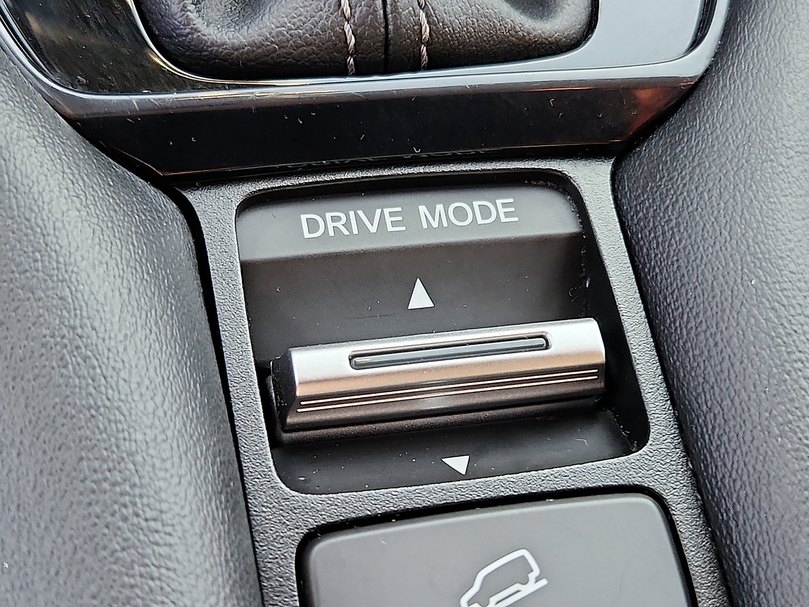 Used 2024 Honda HR-V LX image 22