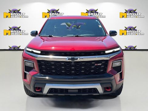 Used 2024 Chevrolet Traverse Z71 w/ LPO, Floor Liner Package AWD/4WD image 2