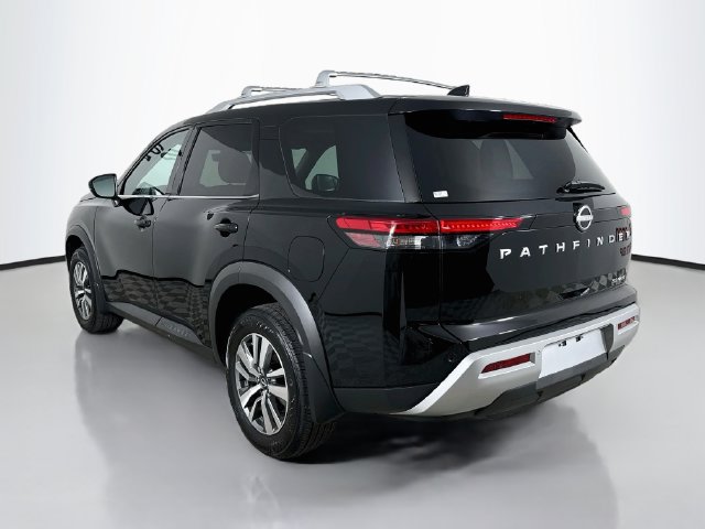 Used 2025 Nissan Pathfinder SL AWD/4WD image 5
