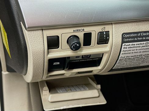 Used 2011 Subaru Outback 2.5i Premium w/ All-Weather Pkg image 17