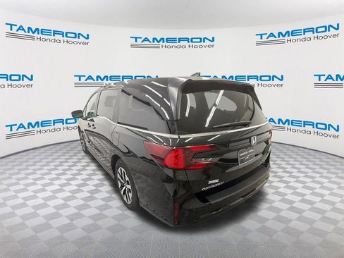 Used 2025 Honda Odyssey EX-L image 3