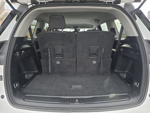 Used 2023 Jeep Grand Cherokee L Laredo image 24