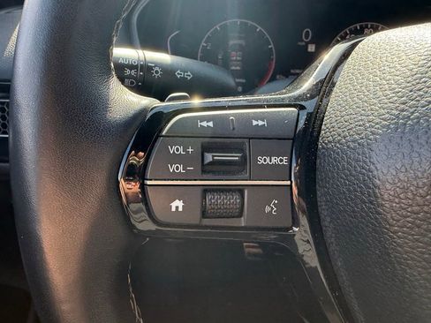 Used 2024 Honda Civic Sport image 13