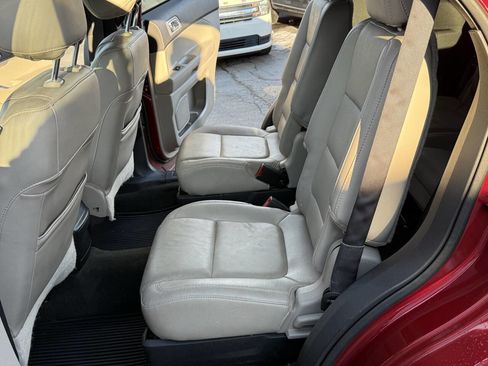 Used 2015 Ford Explorer XLT w/ Equipment Group 202A image 19