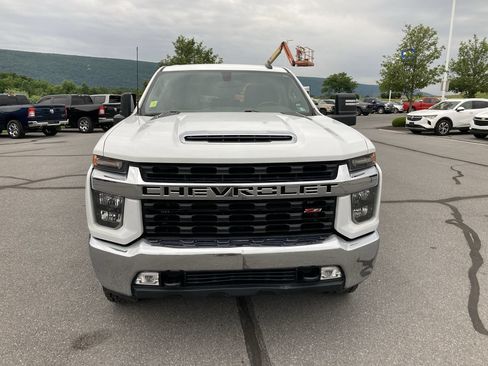 Used 2022 Chevrolet Silverado 2500 LT w/ Convenience Package AWD/4WD image 2