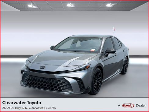 Certified 2025 Toyota Camry SE w/ Convenience Package FWD image 1