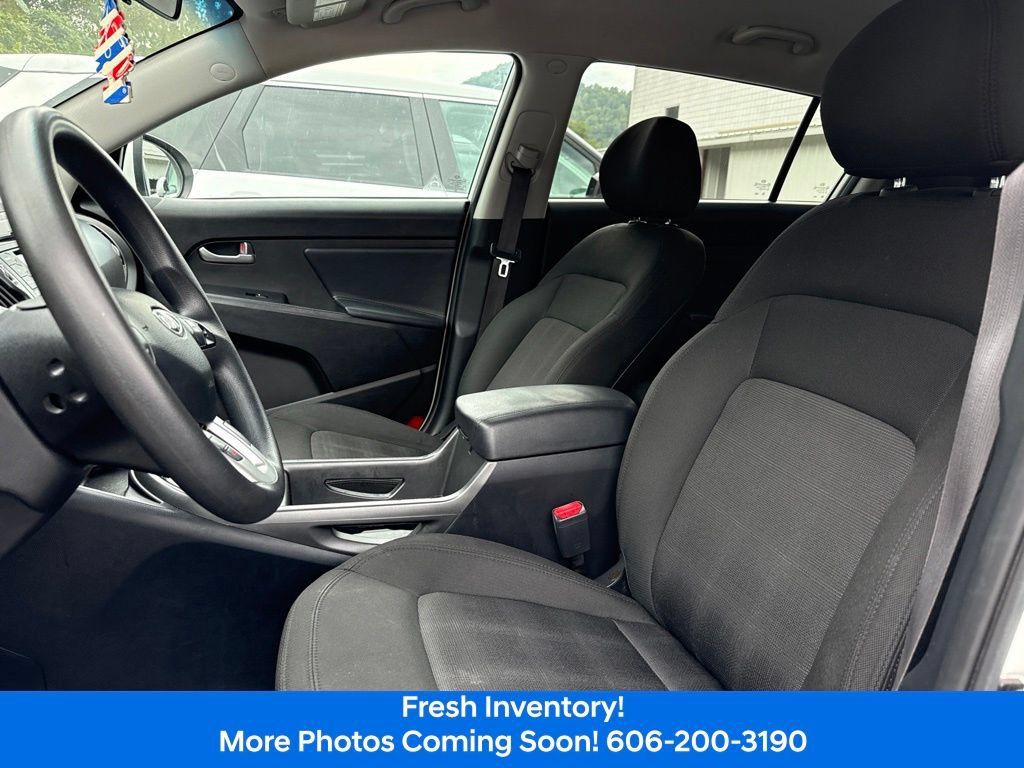 Used 2012 Kia Sportage LX AWD/4WD image 6