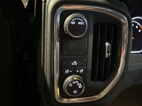 Used 2021 Chevrolet Silverado 1500 LT image 14