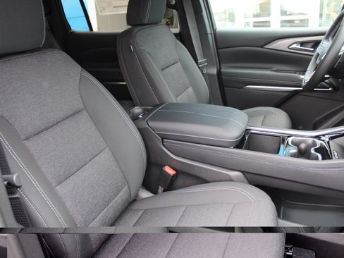 New 2027 Chevrolet Traverse LT w/ Midnight/Sport Edition AWD/4WD image 15