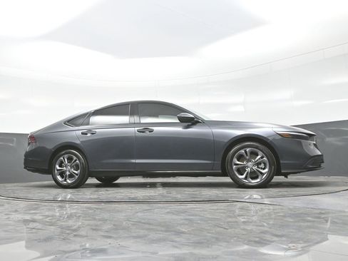 Used 2025 Honda Accord EX-L image 24