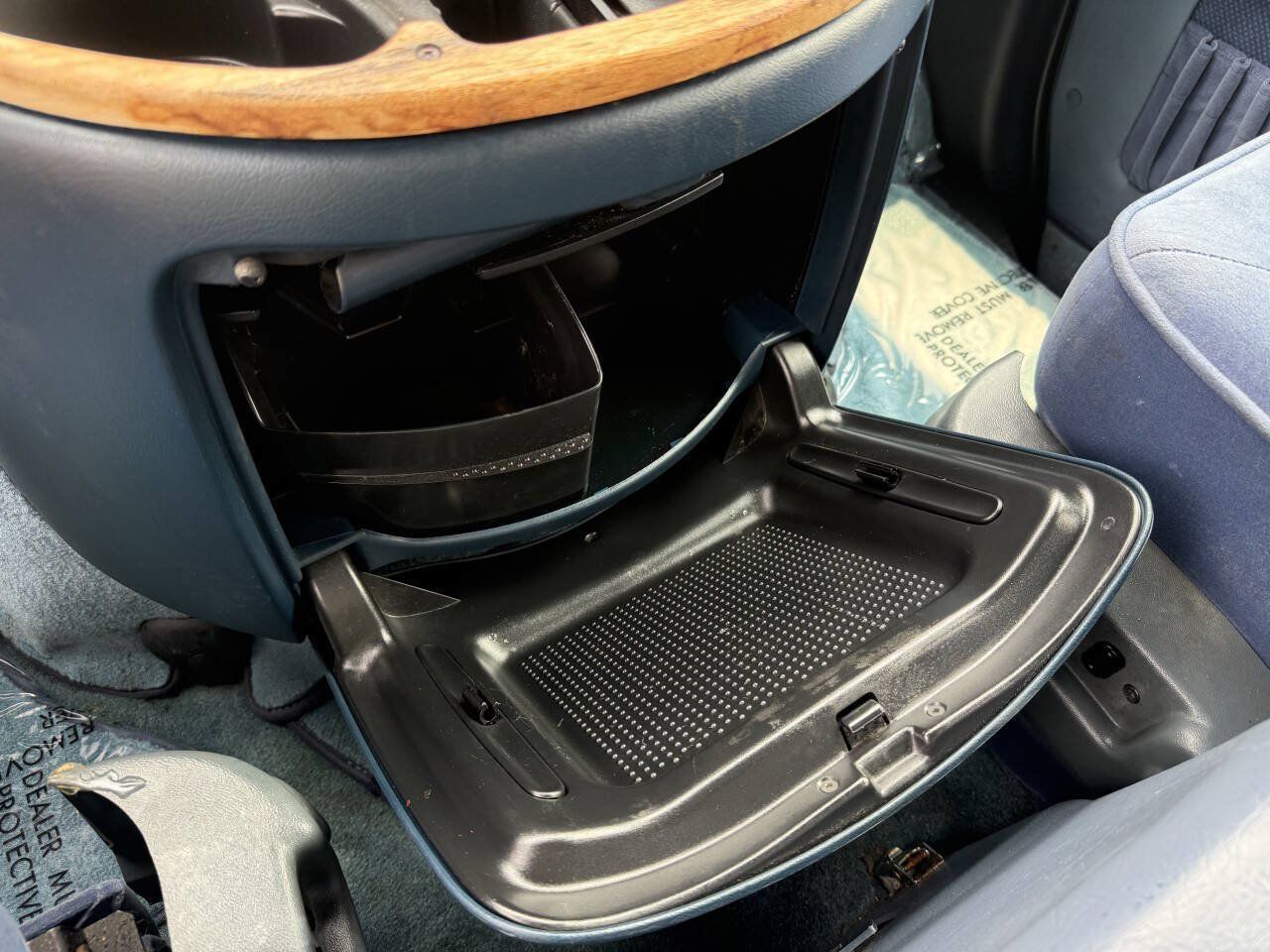 Used 1998 Ford E-150 and Econoline 150 RWD image 21