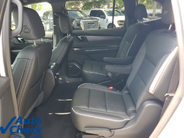 Used 2026 Buick Enclave Sport Touring FWD image 13