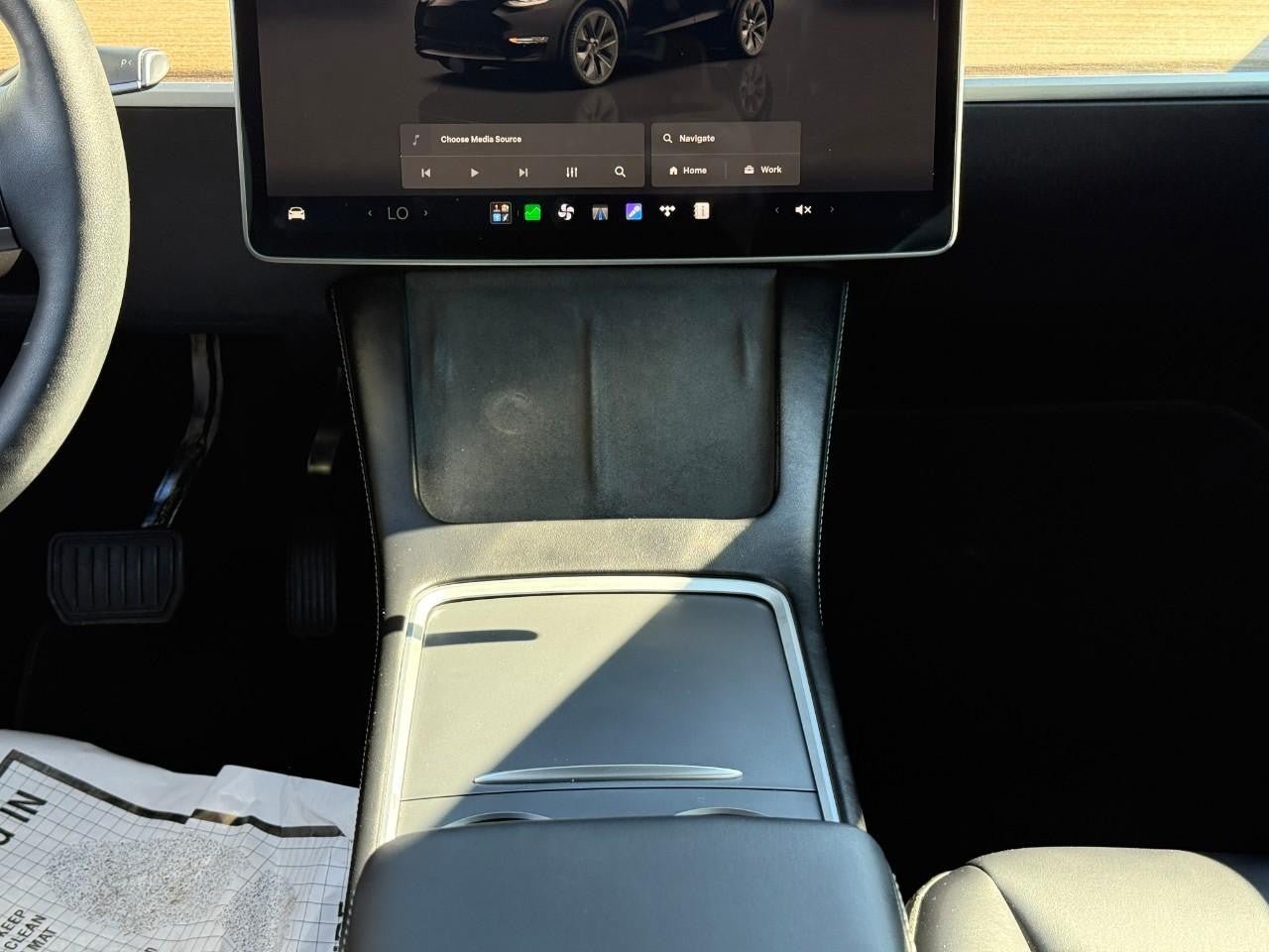 Used 2024 Tesla Model Y Long Range RWD image 12