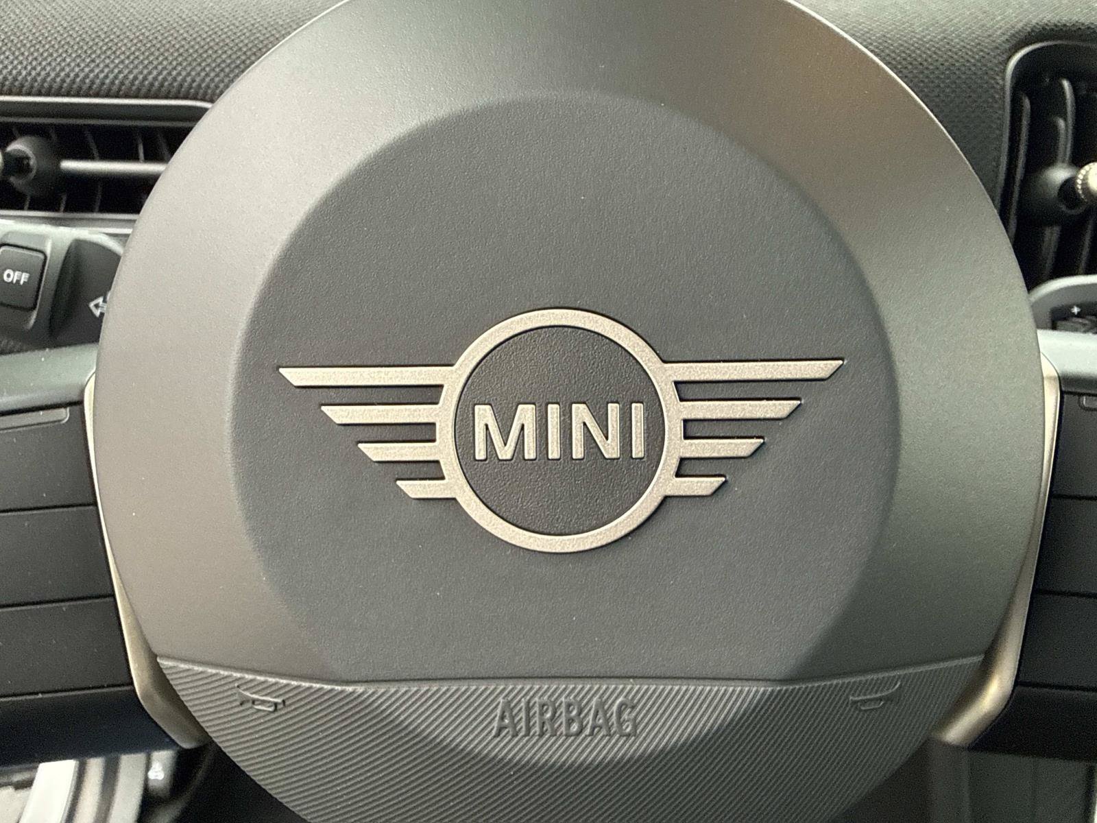 New 2026 MINI Cooper 4-Door Hardtop FWD image 34