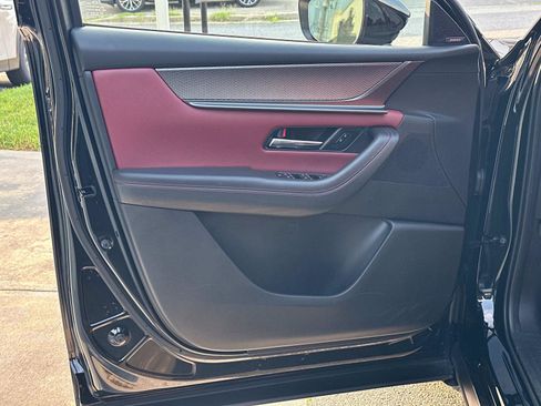 Certified 2025 MAZDA CX-70 3.3 Turbo S w/ Premium Package image 17