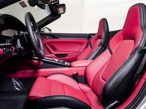 New 2026 Porsche 911 Carrera image 5