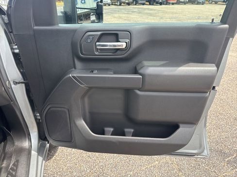 Used 2024 Chevrolet Silverado 2500 Custom w/ Custom Value Package AWD/4WD image 11