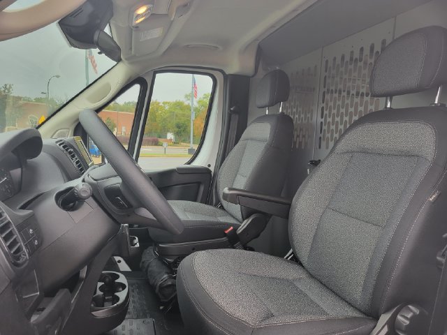 New 2026 RAM ProMaster 2500 w/ Convenience Group FWD image 20