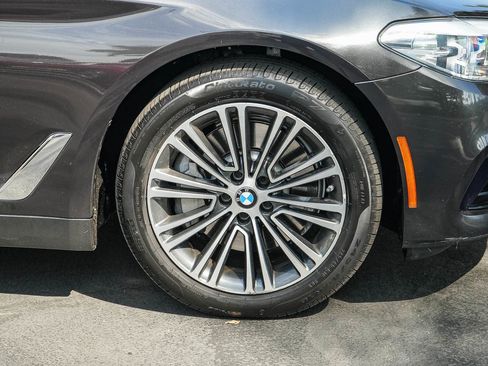 Used 2019 BMW 540i w/ Convenience Package RWD image 10