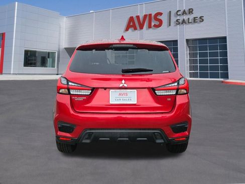 Used 2025 Mitsubishi Outlander Sport SE AWD/4WD image 5