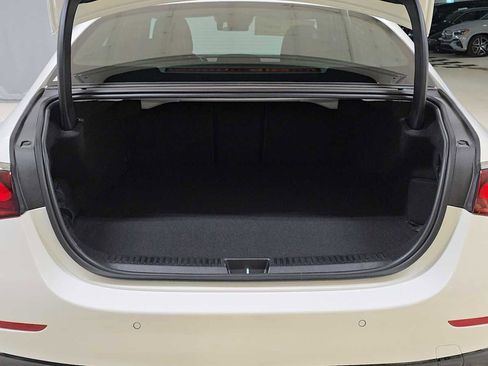 New 2026 Mercedes-Benz E 53 AMG e 4MATIC Sedan image 18