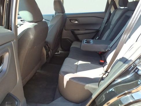 Used 2024 Nissan Rogue SV FWD image 20