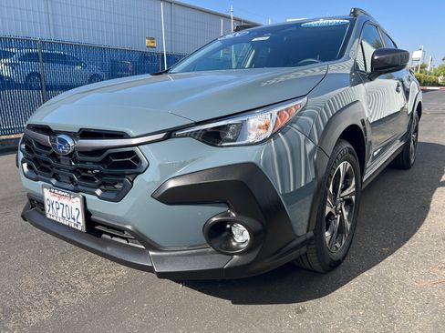 Certified 2024 Subaru Crosstrek 2.0i Premium AWD/4WD image 9