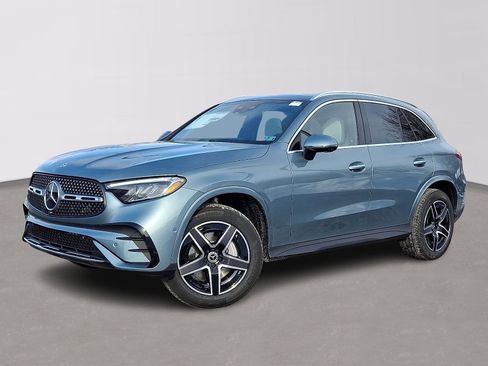Used 2026 Mercedes-Benz GLC 300 4MATIC image 1
