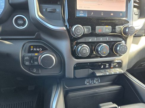 New 2026 RAM 1500 4x4 Crew Cab image 21
