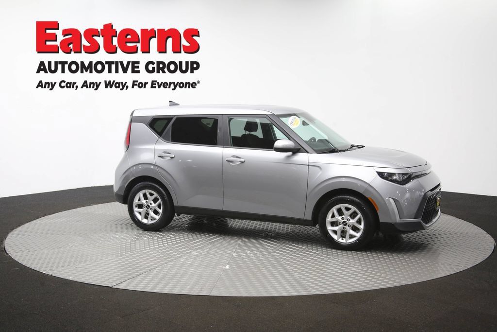 Used 2023 Kia Soul LX w/ Option Group 015 FWD image 49