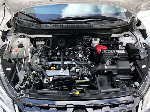 Used 2024 Nissan Kicks SV FWD image 31