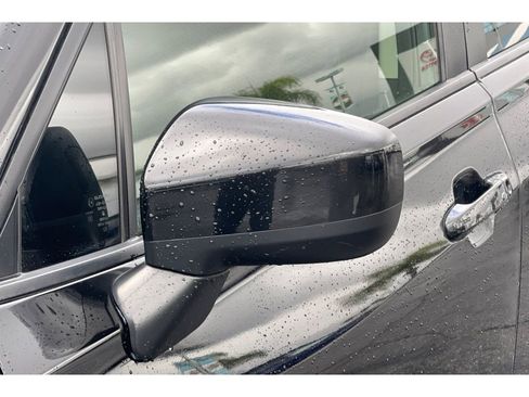 Used 2020 Subaru Forester Premium image 18